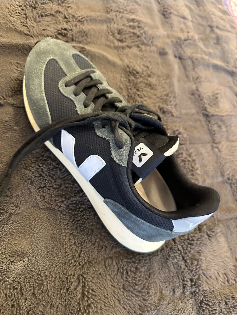 Veja Men's Rio Branco Sneaker Size 11